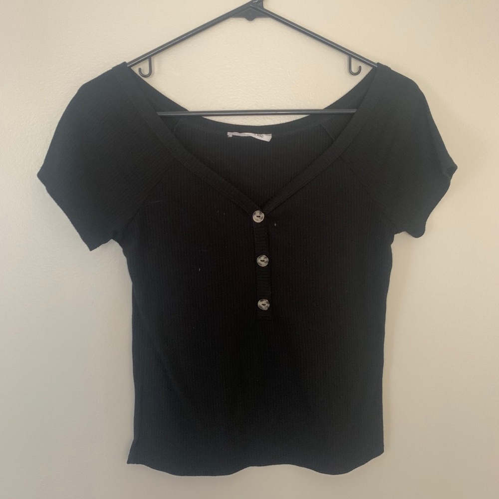 Black T-shirt with buttons
